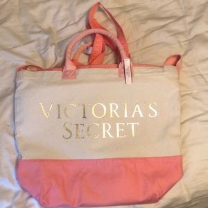 Victoria’s Secrets Tote with Insulated Bag NWT